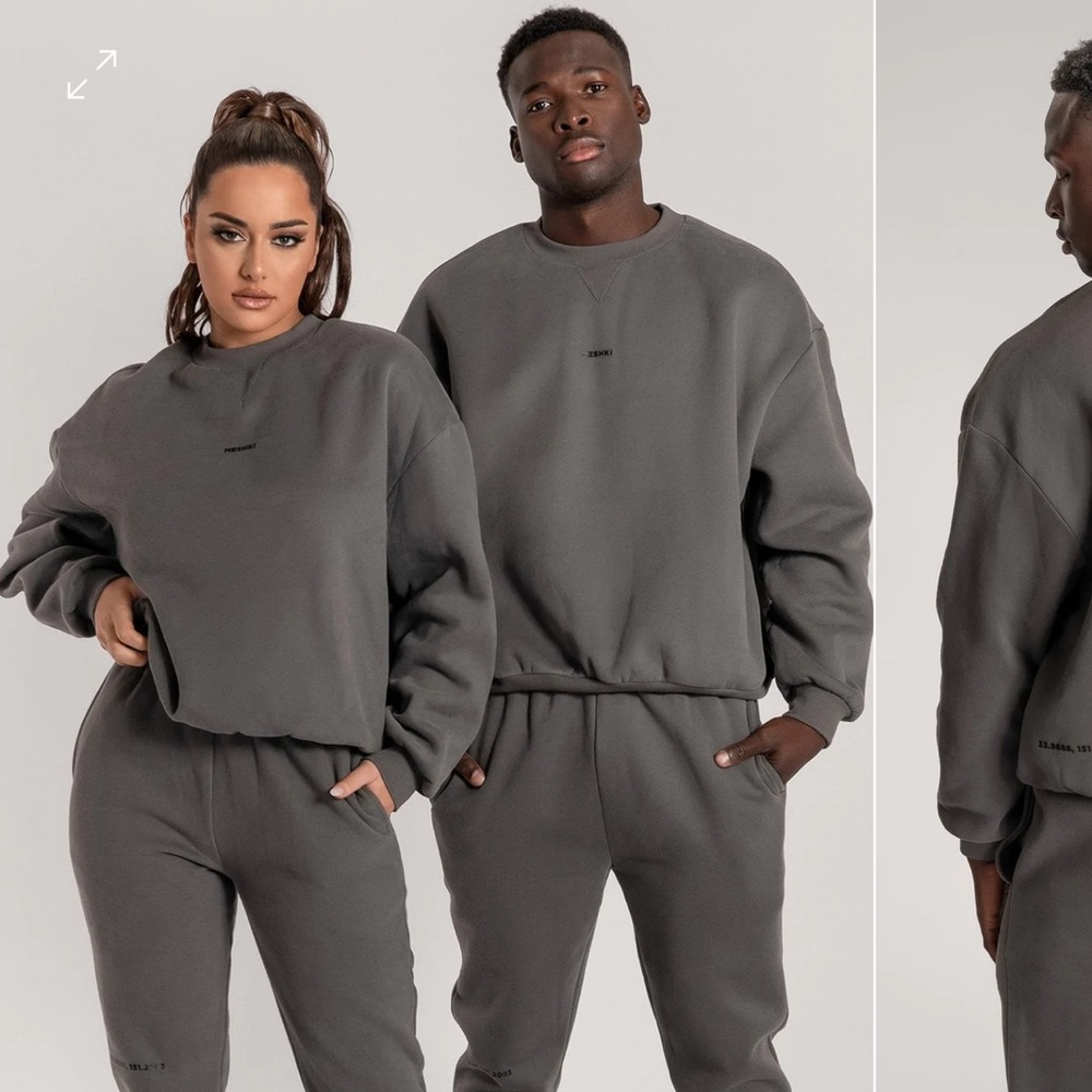 Meshki Unisex Crew Neck Cosy Sweater - Charcoal